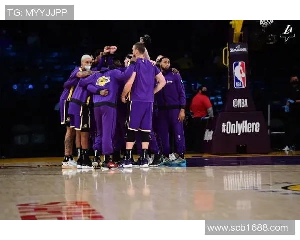 西安篮球队在邀请赛中以62分稳居积分榜首位，表现抢眼